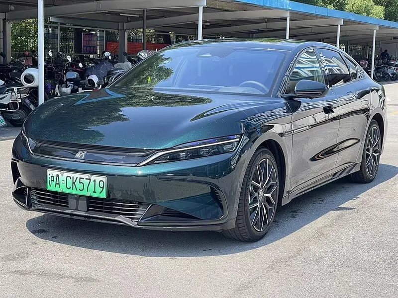 BYD вывела на рынок Китая флагманский седан Da Han EV