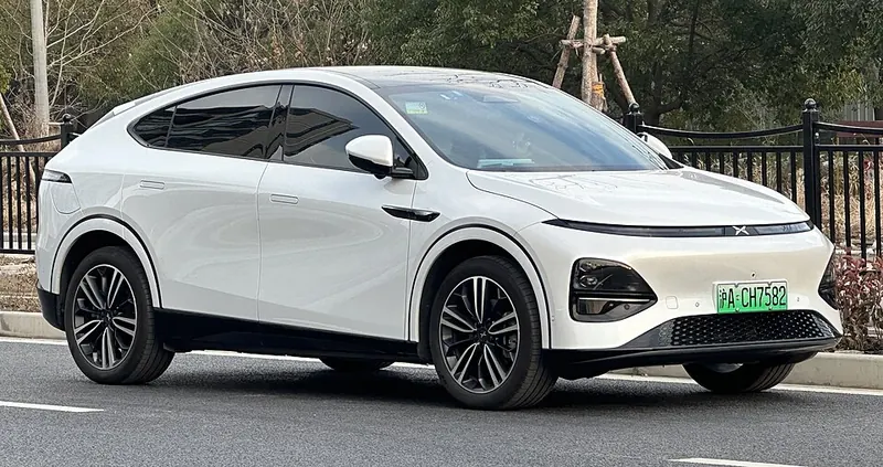 XPeng G6 из Китая под ключ: электрокроссовер-купе с быстрой зарядкой во Владивосток
